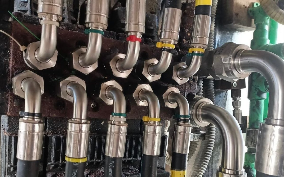 Hydraulic lines